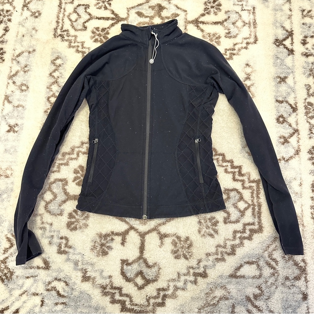 Lululemon Black workout Jacket size 6